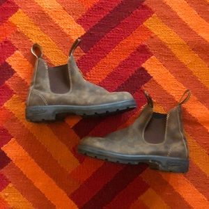 Barely Worn Brown Original Blundstones
